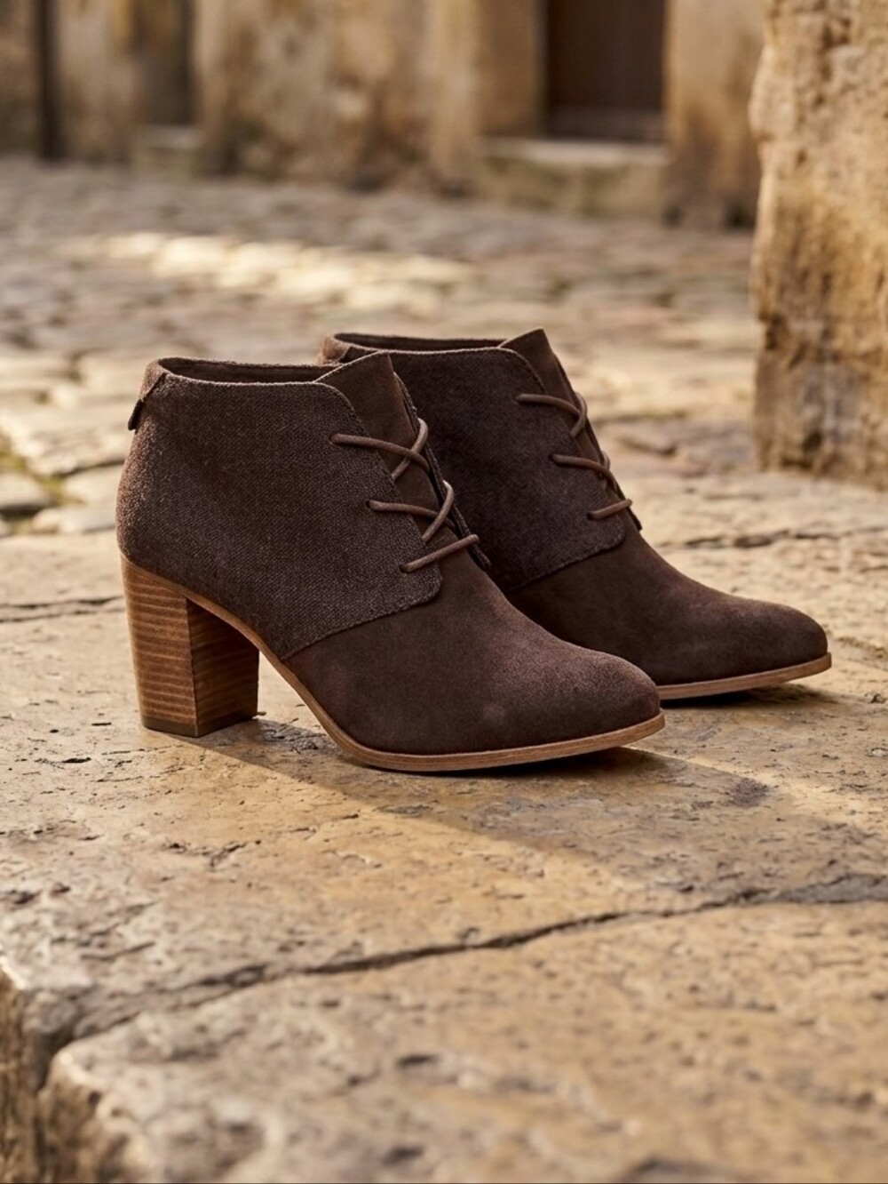 TOMS Lunata Deep Chocolate Brown Suede Lace Up Heeled Ankle Boots Size 12